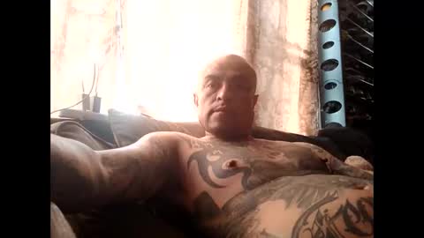 Snapshot of dixienormes chatting on 19, 4, 2026 dixienormes online show from 19, 4, 2026