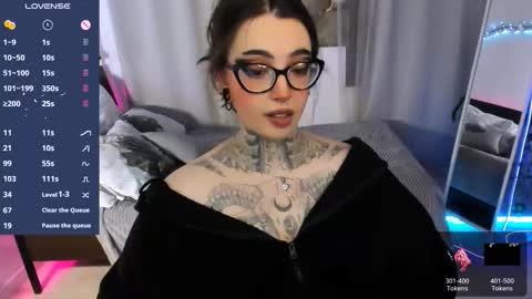 dixipixi_ online show from 5, 2, 2026