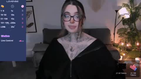 dixipixi_ online show from 16, 4, 2026