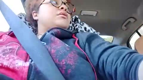 dizzinsweatyy online show from 3, 11, 2025