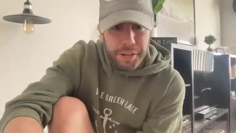 Snapshot of dj_chaterbate chatting on 26, 4, 2026 DJ Chaterbate online show from 26, 4, 2026