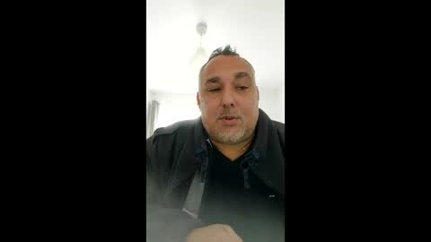 djeauzy77 online show from 10, 4, 2026