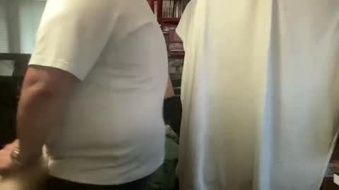 Snapshot of djfreeque chatting on 13, 10, 2025 djfreeque online show from 13, 10, 2025