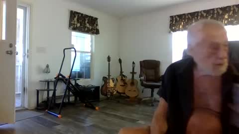 dogluc7 online show from 3, 2, 2025