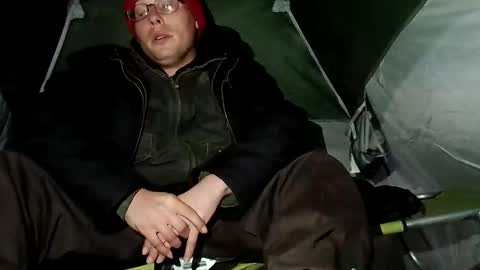 Snapshot of dogmaster95 chatting on 17, 11, 2025 dogmaster95 online show from 17, 11, 2025