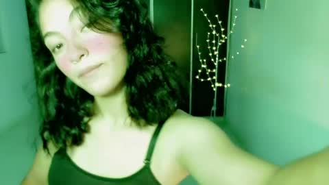 Snapshot of dolce_more chatting on 4, 6, 2026 DOLCE XOXO online show from 4, 6, 2026