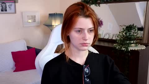 Your doll Lesli online show from 29, 1, 2025