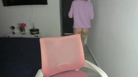 doll_oriana online show from 4, 3, 2025