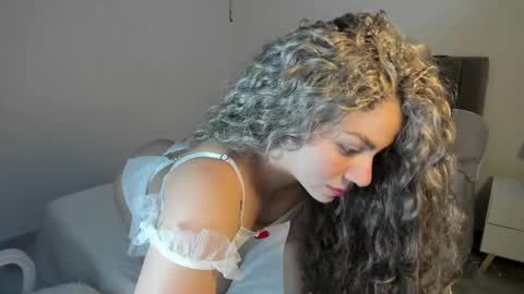doll_oriana online show from 17, 10, 2025