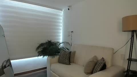 doll_oriana online show from 16, 7, 2026