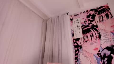 Roxana  independent model can you help me reach 100 hands up uwu online show from 27, 3, 2026