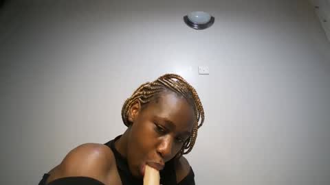 Snapshot of dollberry chatting on 13, 12, 2024 dollberry online show from 13, 12, 2024