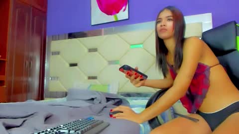 dollcute_latin online show from 3, 3, 2026