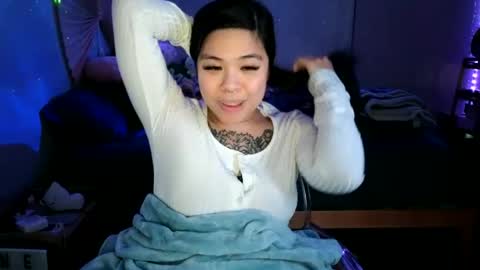 Snapshot of dolllface chatting on 11, 12, 2024 DOLLLFACE online show from 11, 12, 2024