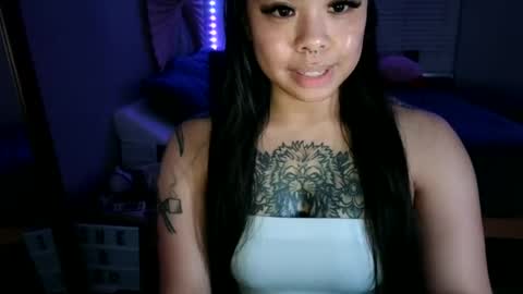 Snapshot of dolllface chatting on 19, 12, 2024 DOLLLFACE online show from 19, 12, 2024