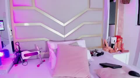 Dollsweety online show from 2, 10, 2025