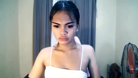 dolly_angel2 online show from 24, 2, 2025