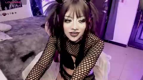 dolly_bones online show from 19, 6, 2026