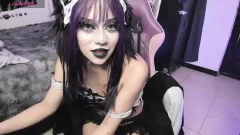 dolly_bones online show from 11, 7, 2026