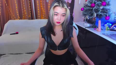 Dollya online show from 7, 1, 2025