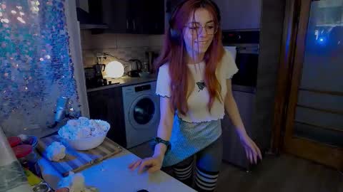 Dolores Sage online show from 4, 3, 2026