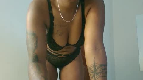 Snapshot of domecesy chatting on 23, 9, 2025 Amarie noels online show from 23, 9, 2025