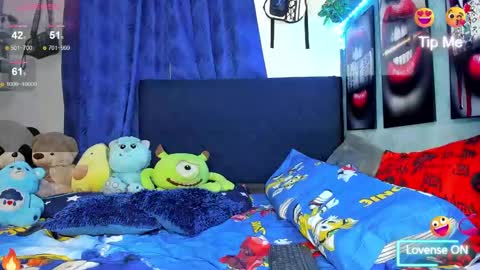 Snapshot of domenique_stoll chatting on 8, 2, 2025 DAVID 3 online show from 8, 2, 2025