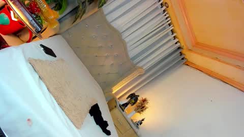 CALL ME BABY BELLA online show from 20, 10, 2025