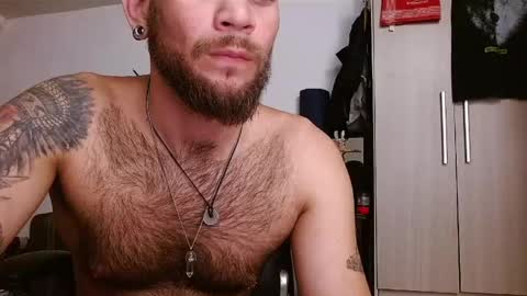 Logan - INDEPENDET MODEL online show from 25, 5, 2026
