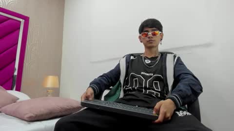 Dominic foox online show from 17, 2, 2026