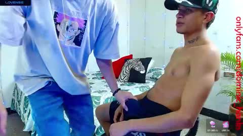 Snapshot of dominic_hanks chatting on 1, 2, 2025 DOMINIC AND ANDREW online show from 1, 2, 2025