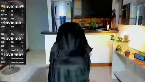 SANTI  independent model online show from 16, 9, 2025