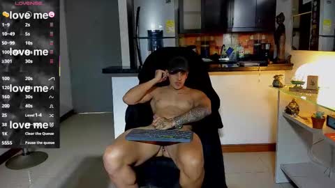 SANTI  independent model online show from 5, 10, 2025