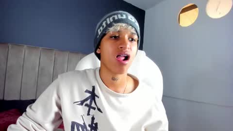 Dominick  online show from 5, 1, 2025