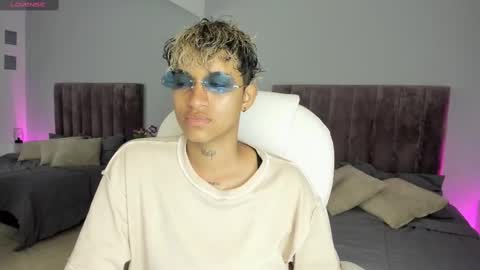 Dominick  online show from 19, 1, 2025