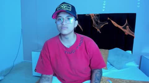 Dominick  online show from 16, 10, 2025