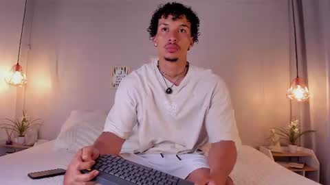 Snapshot of dominik_drake chatting on 19, 6, 2026 Dominik Drake online show from 19, 6, 2026