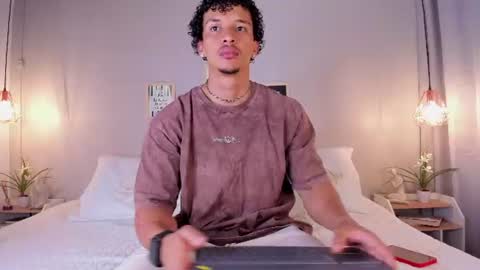 Snapshot of dominik_drake chatting on 25, 6, 2026 Dominik Drake online show from 25, 6, 2026