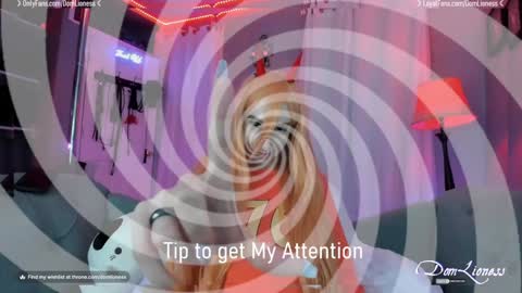 DomLioness online show from 3, 2, 2025