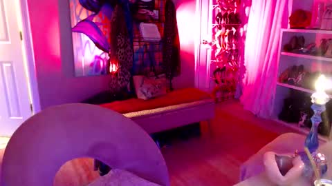 Snapshot of dommetomorrow chatting on 23, 12, 2024 DommeTomorrow online show from 23, 12, 2024