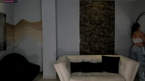  Donna Stonne  online show from 29, 12, 2024