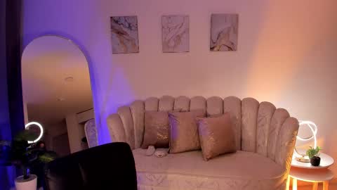  Donna Stonne  online show from 24, 2, 2026