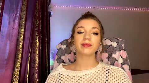 Snapshot of dorenenealey chatting on 23, 11, 2025 Alisa online show from 23, 11, 2025