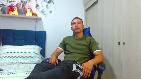 Snapshot of dorian_h chatting on 25, 4, 2026 dorian_h online show from 25, 4, 2026