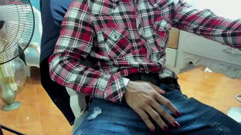 Nicolle online show from 26, 2, 2025