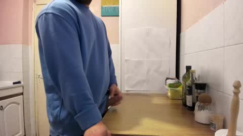 Snapshot of doriancretu95 chatting on 2, 3, 2025 menu below online show from 2, 3, 2025