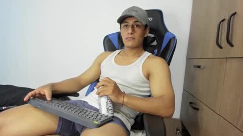 Snapshot of dorman_boy chatting on 22, 11, 2025 dorman_boy online show from 22, 11, 2025