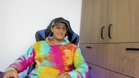 Snapshot of dorman_boy chatting on 22, 12, 2025 dorman_boy online show from 22, 12, 2025