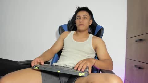 Snapshot of dorman_boy chatting on 9, 2, 2026 dorman_boy online show from 9, 2, 2026