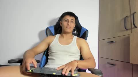 Snapshot of dorman_boy chatting on 10, 2, 2026 dorman_boy online show from 10, 2, 2026